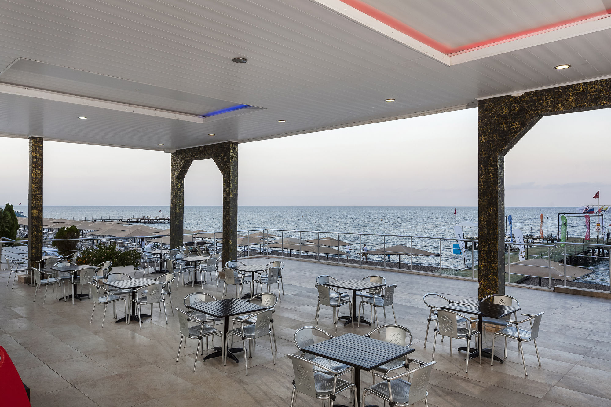 גוינוק La Mer Hotel מראה חיצוני תמונה