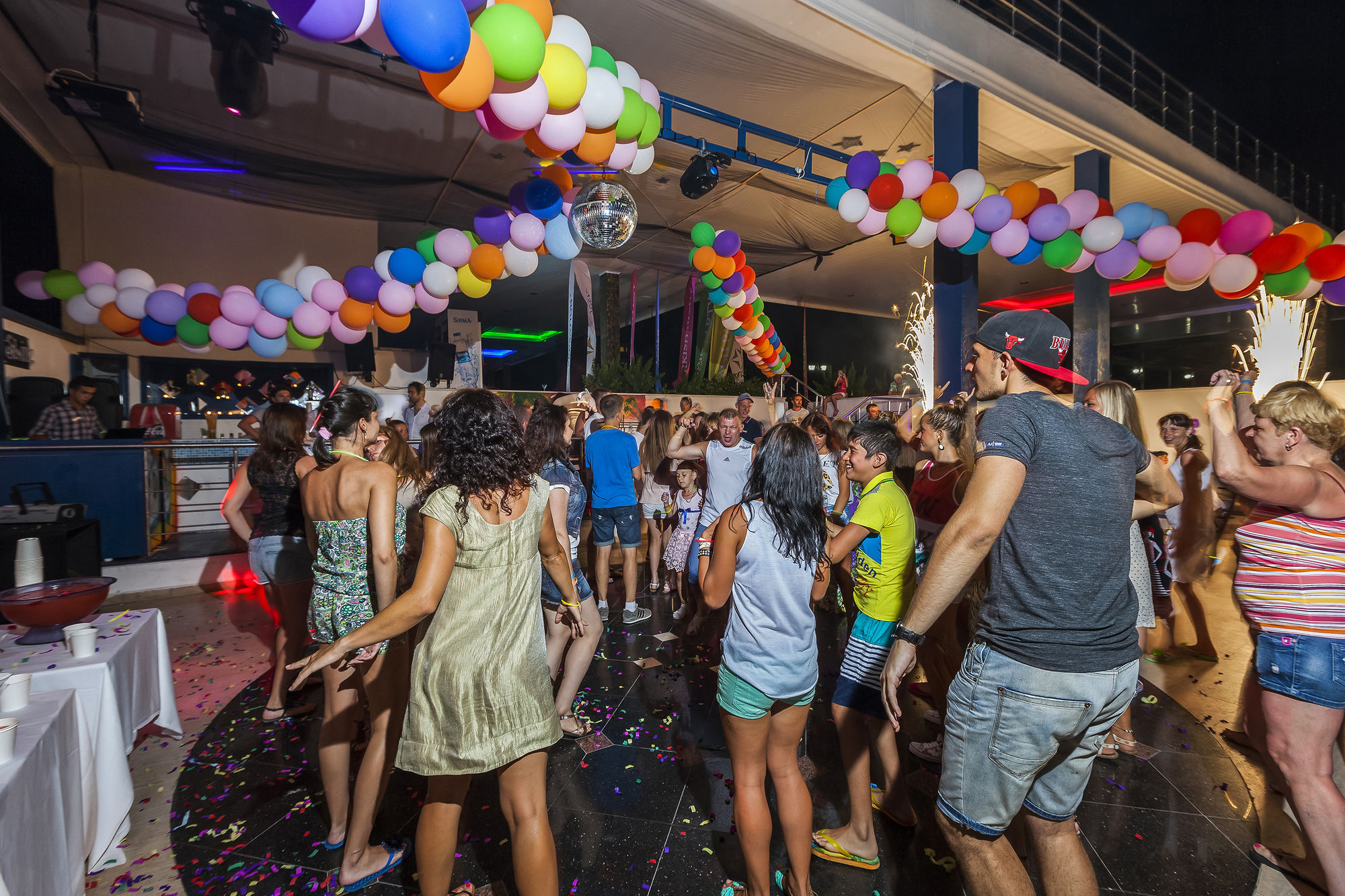 גוינוק La Mer Hotel מראה חיצוני תמונה